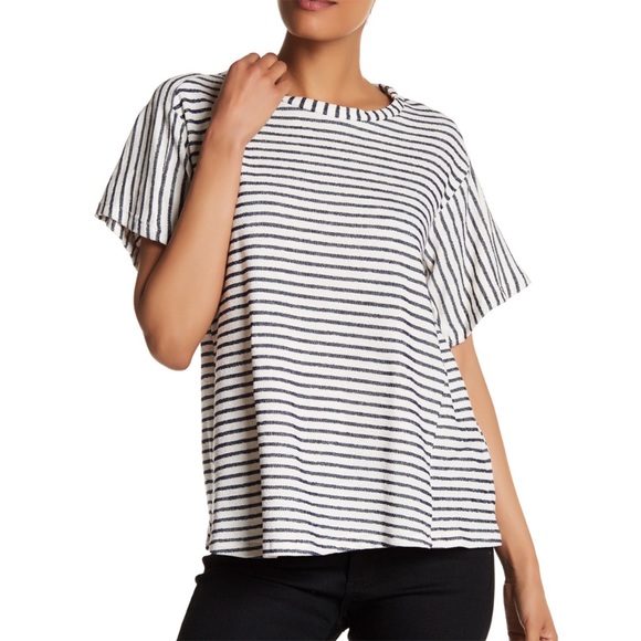 Pleione Stripe Knit Hi-Lo Tee (medium) Navy/Cream - Picture 1 of 8